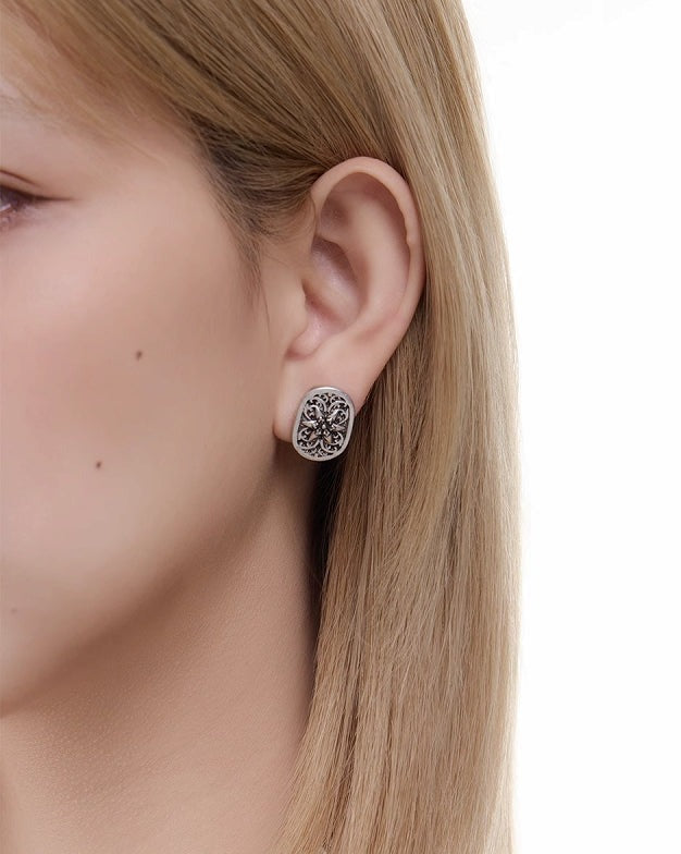 Wasteland Star Earrings