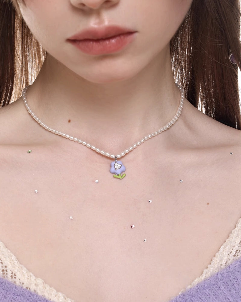 Cream Tulip Necklace