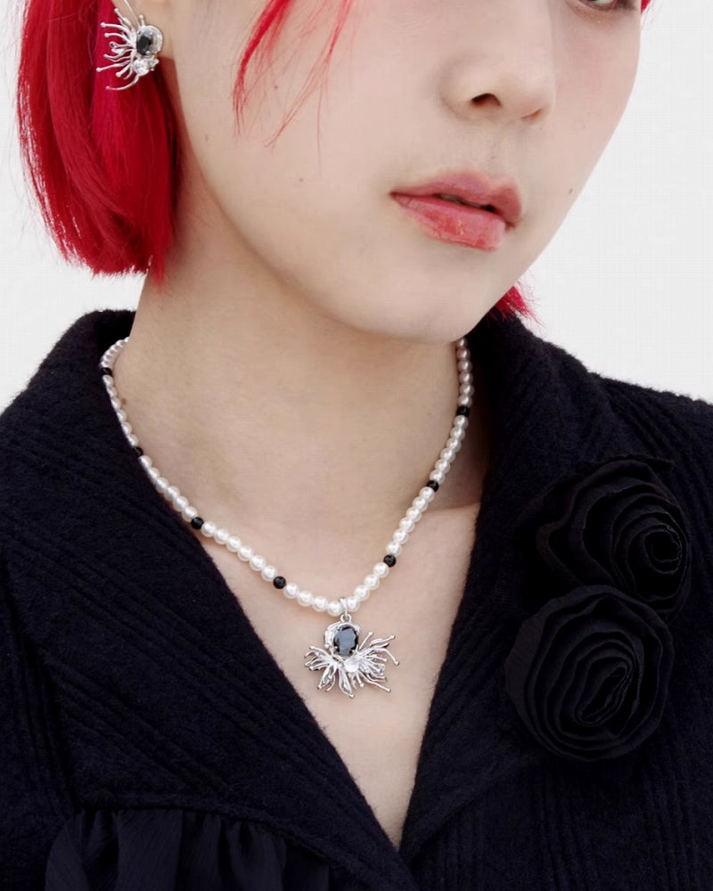 Xuanming Butterfly Dark Necklace