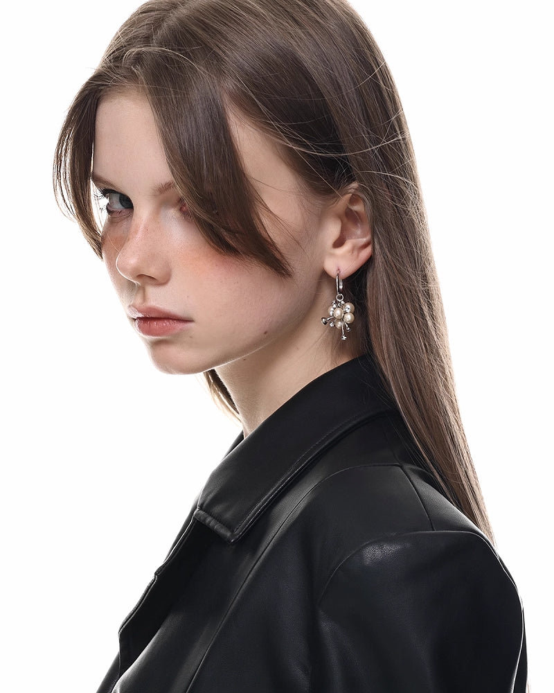 Radiating Creative Pearl Earrings