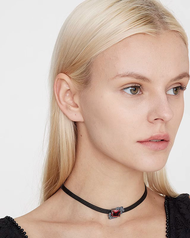 Secret Garden Rose Choker