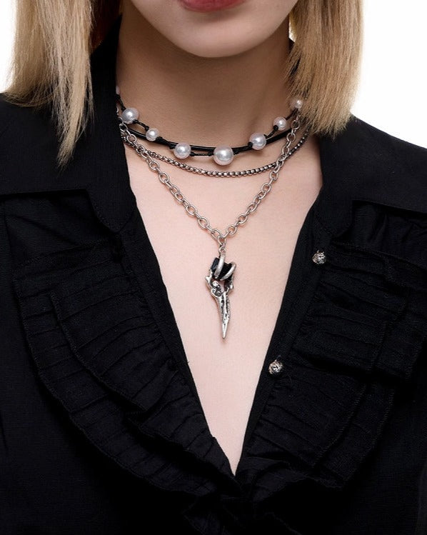 Fang Layer Necklace