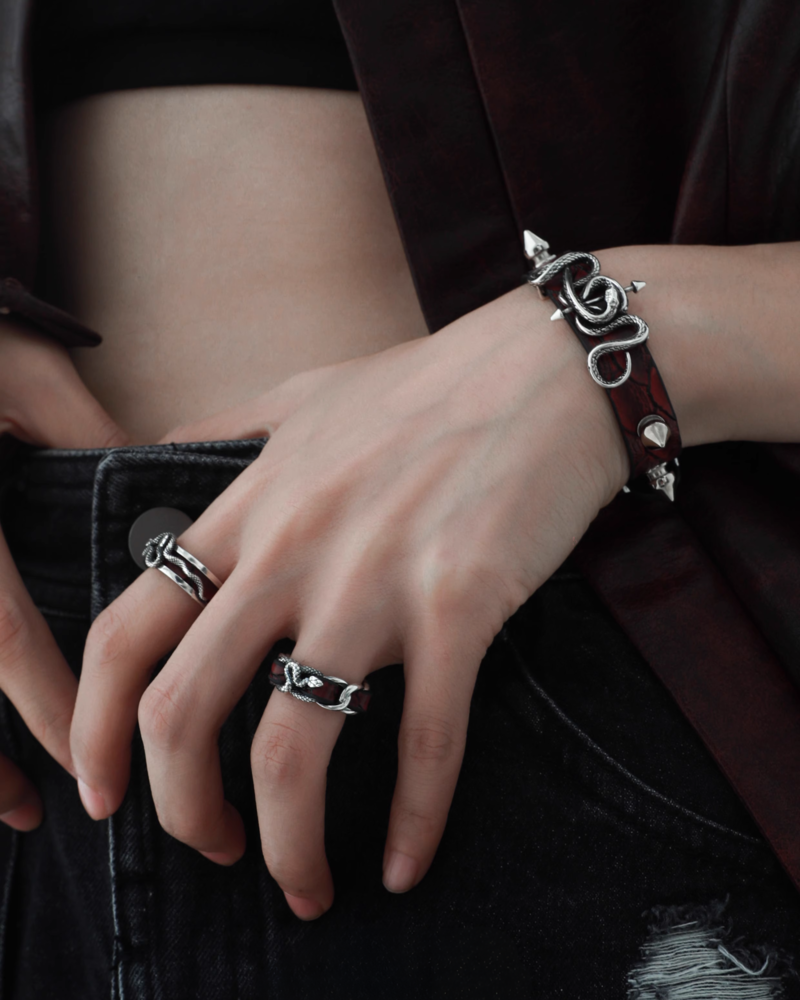 Hunting Snake Rivet Bracelet