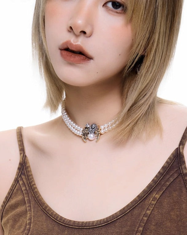 Angel Wings Pearl Choker