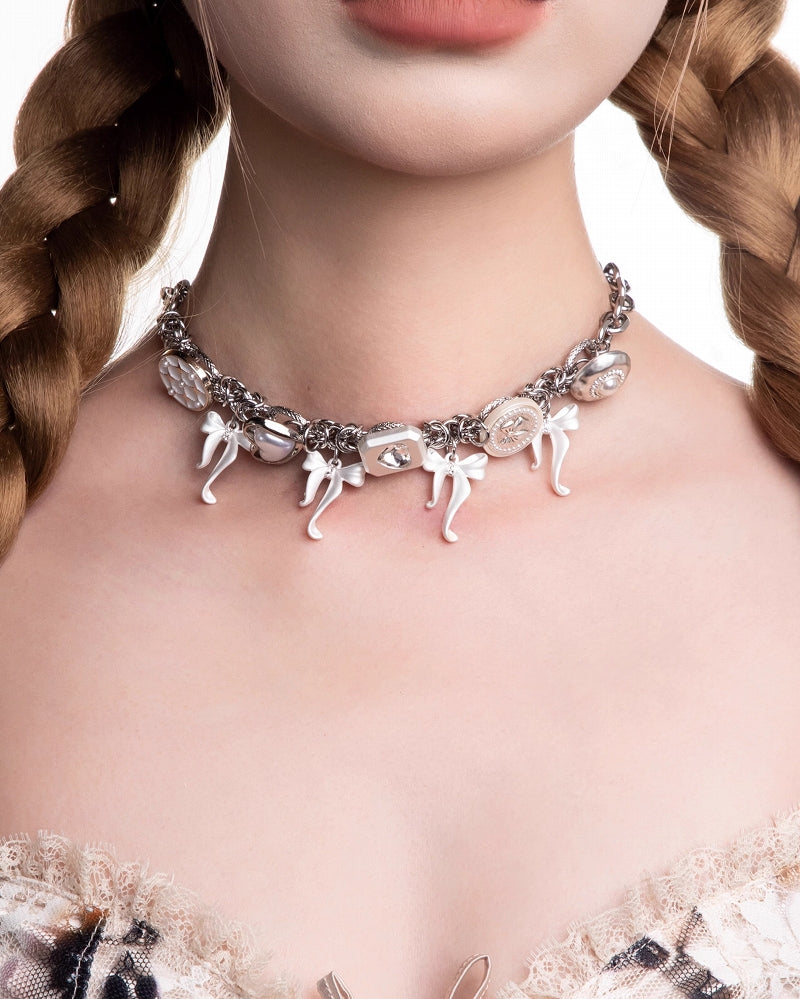 Retro Pearl Bow Choker