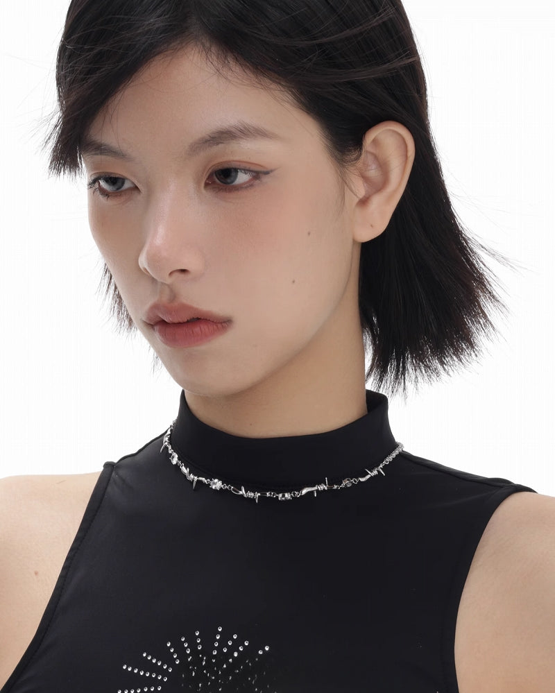 Thorn Winding Necklace