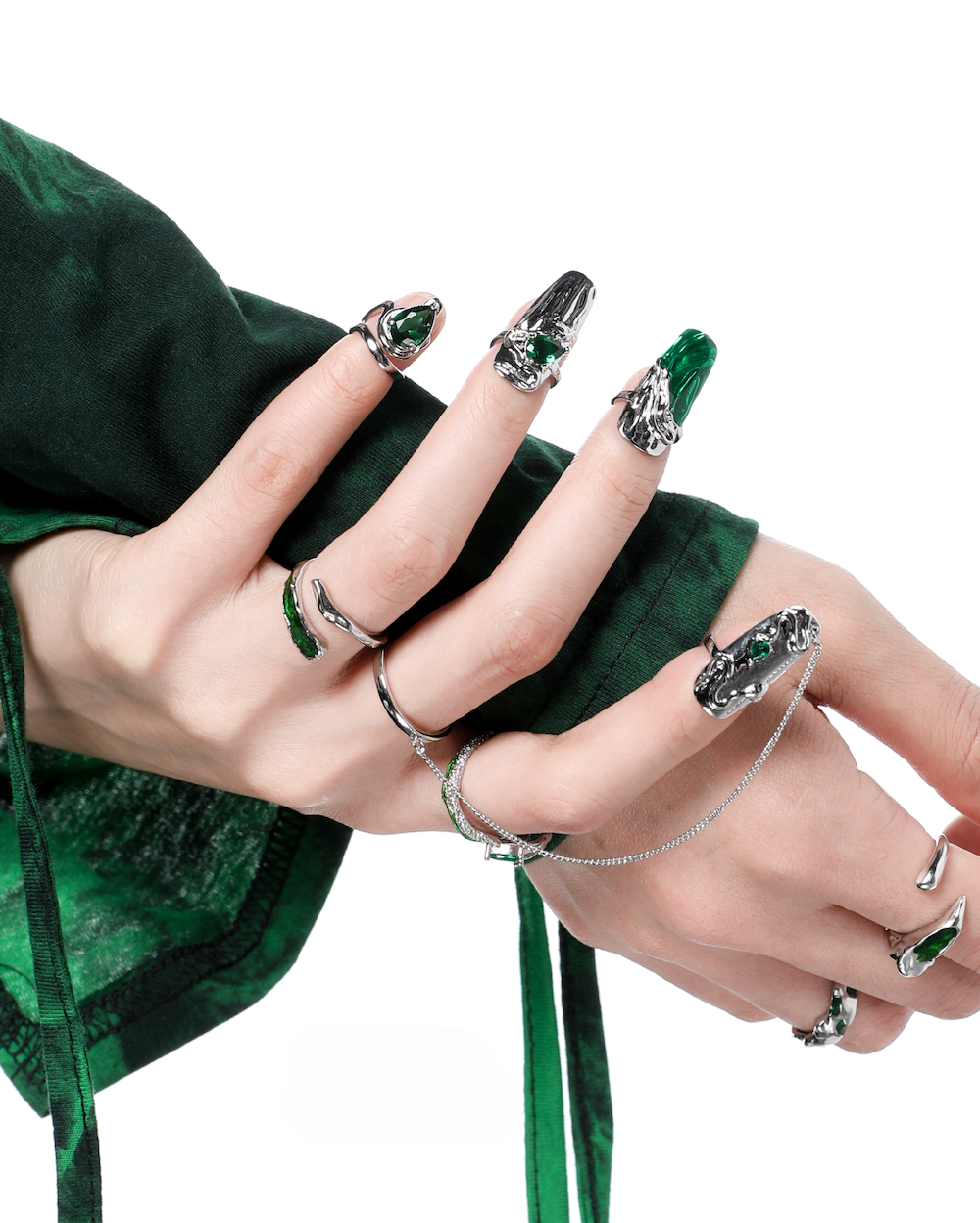 Green Snake Claw Ring