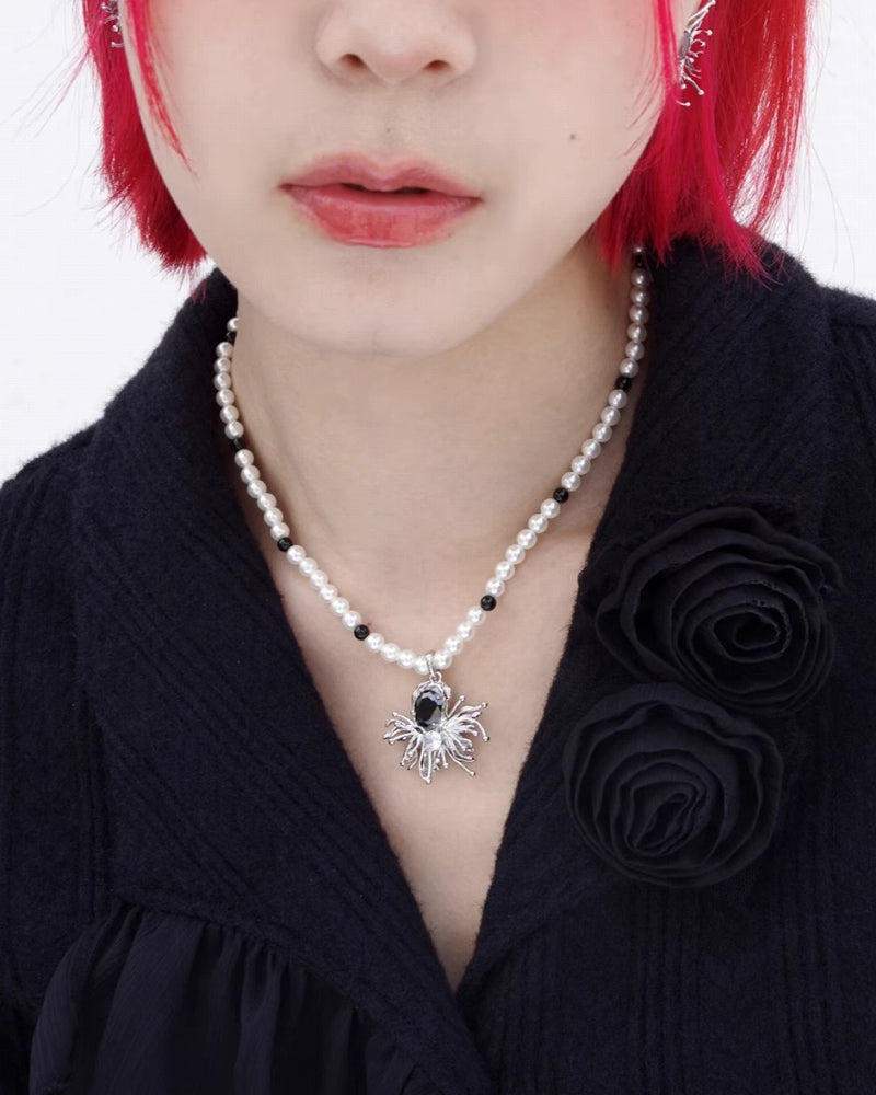 Xuanming Butterfly Dark Necklace