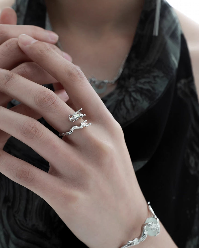 Wandering Dragon Ring