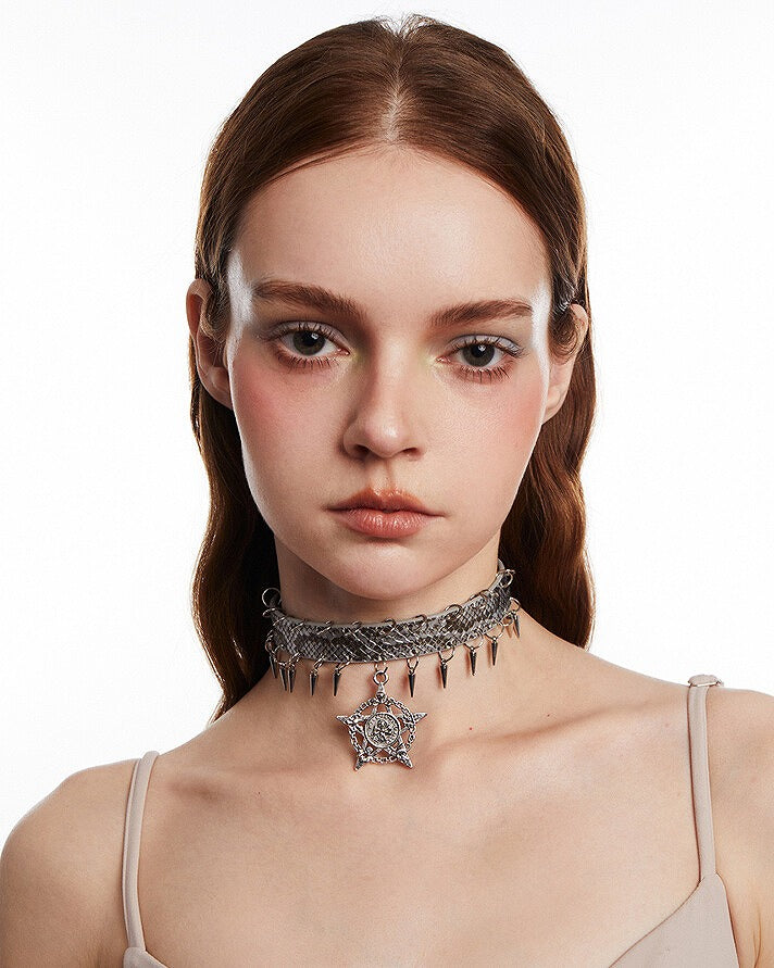 Star Trail Spiked Choker