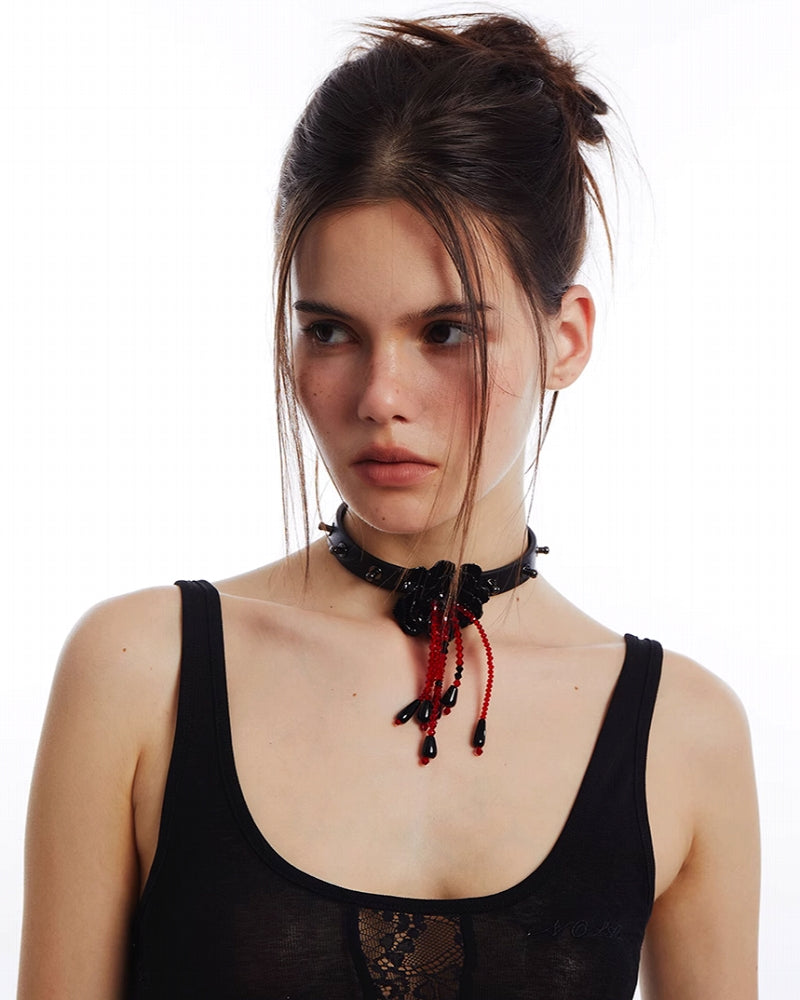 Manju Sahua Flower Tassel Choker