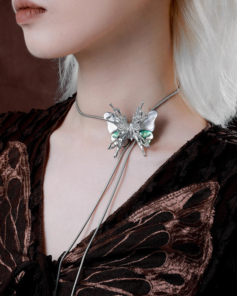 Butterfly Island Pull-out Necklace