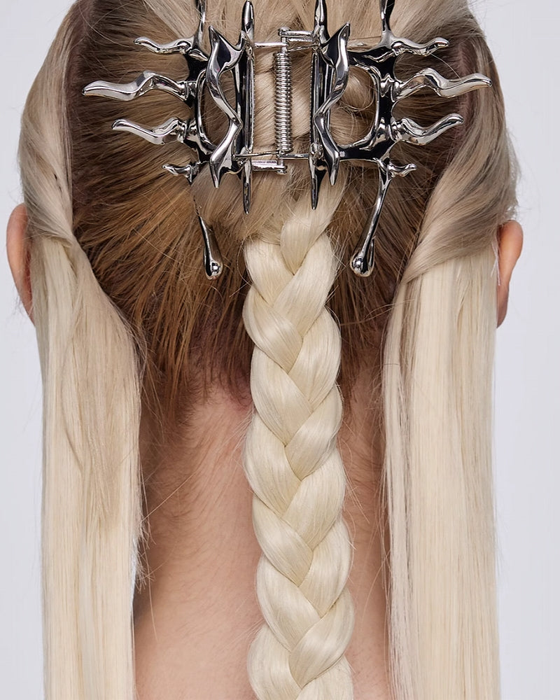 Y2B Grip Metal Tassel Hair Clip