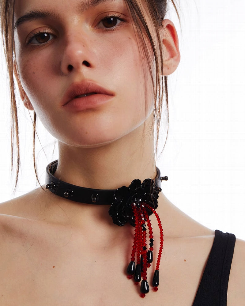 Manju Sahua Flower Tassel Choker