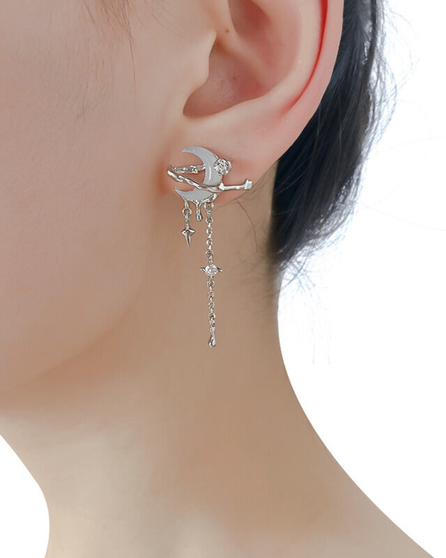 Floating Life Dream Moon Earrings