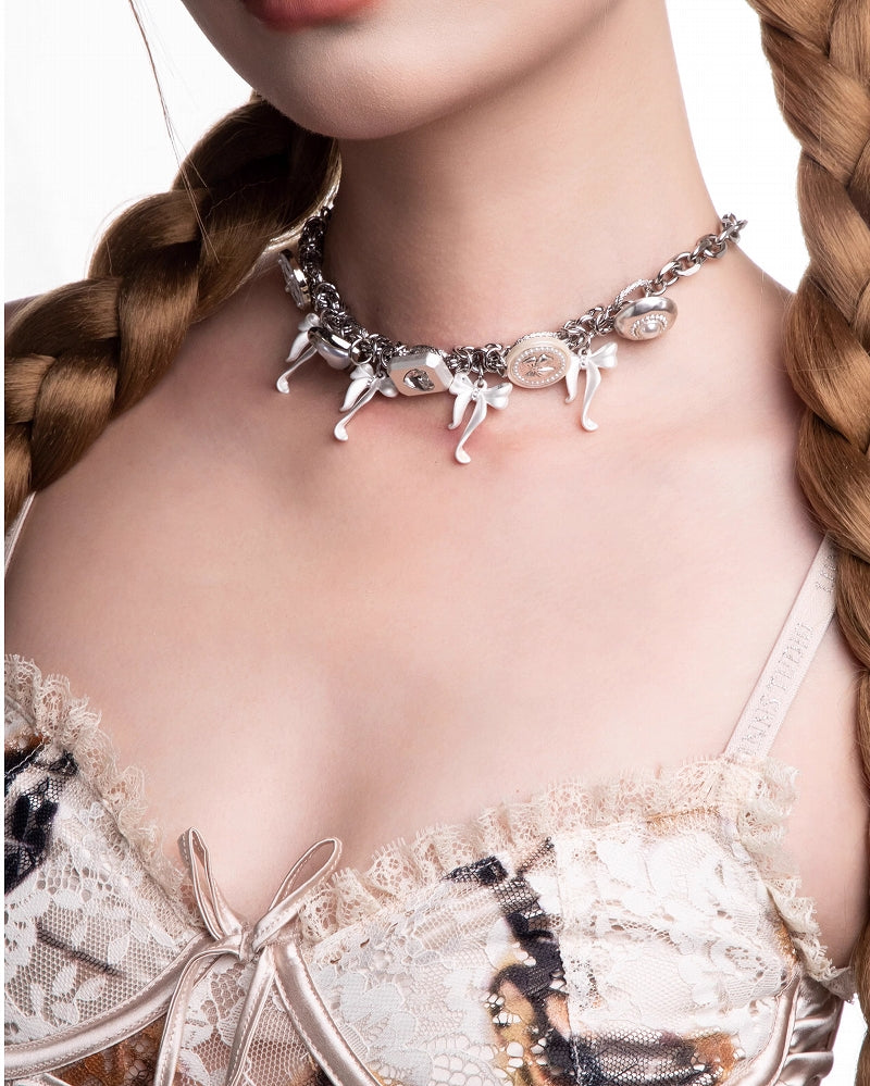 Retro Pearl Bow Choker