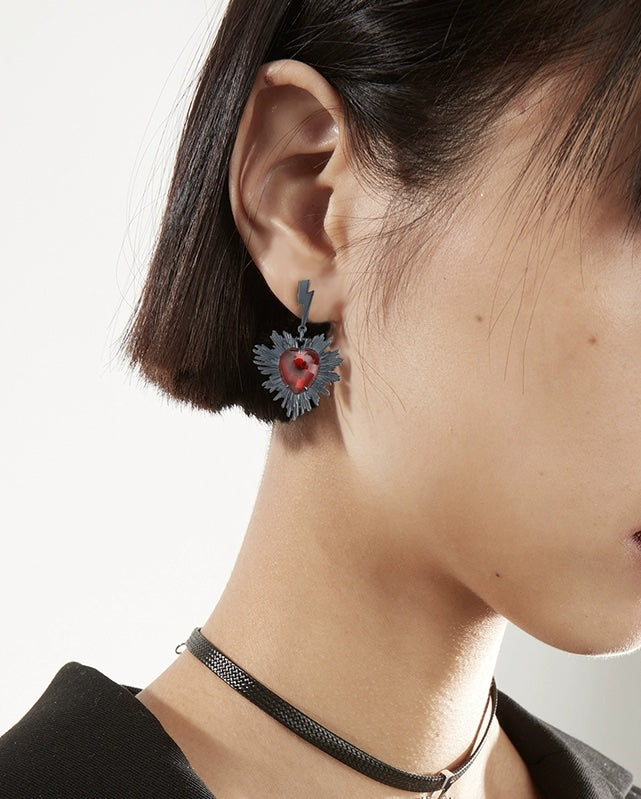 Lightning Sacred Heart Earrings02